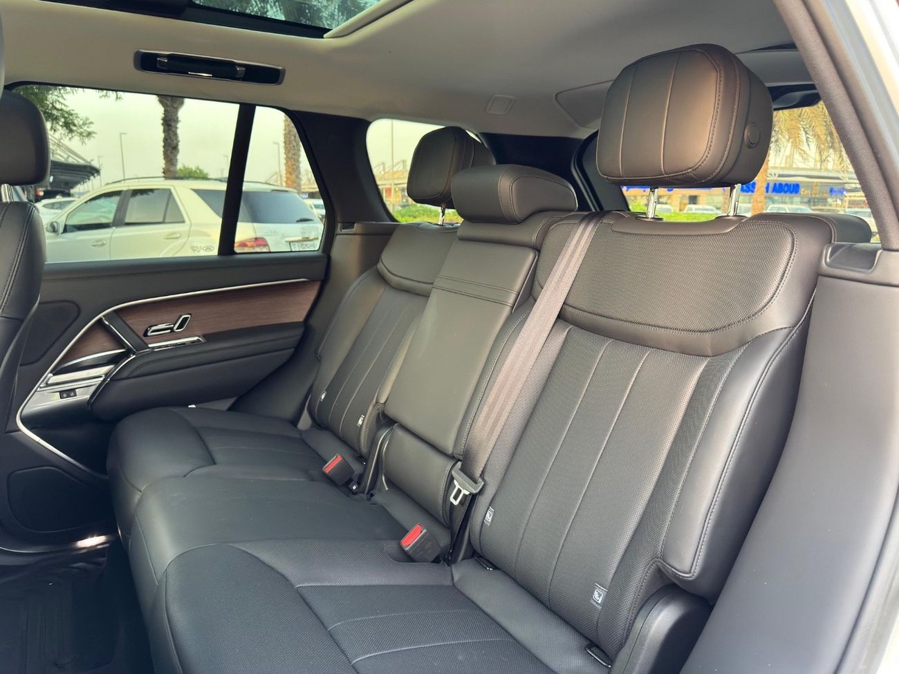 Land Rover Range Rover First Edition P400 3.0L