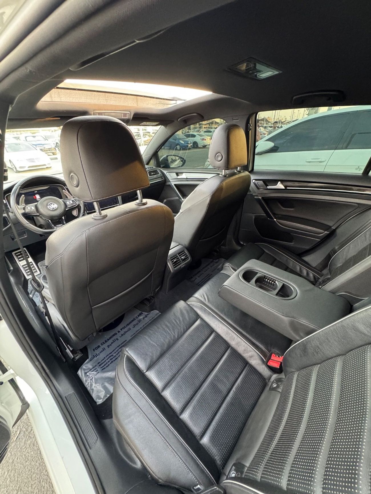 فولكس واجن جولف ار