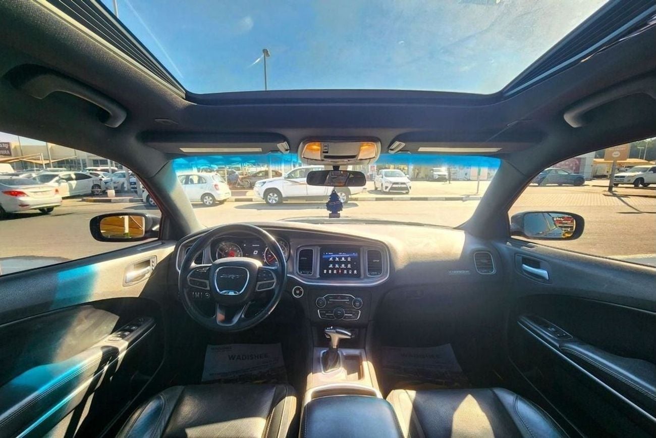 Dodge Charger SRT HELLCAT WIDEBODY SXT Mid 3.6L SRT KIT & WIDR BODE // SUN ROOF //AIR BAGS // VERY GOOD CONDITION