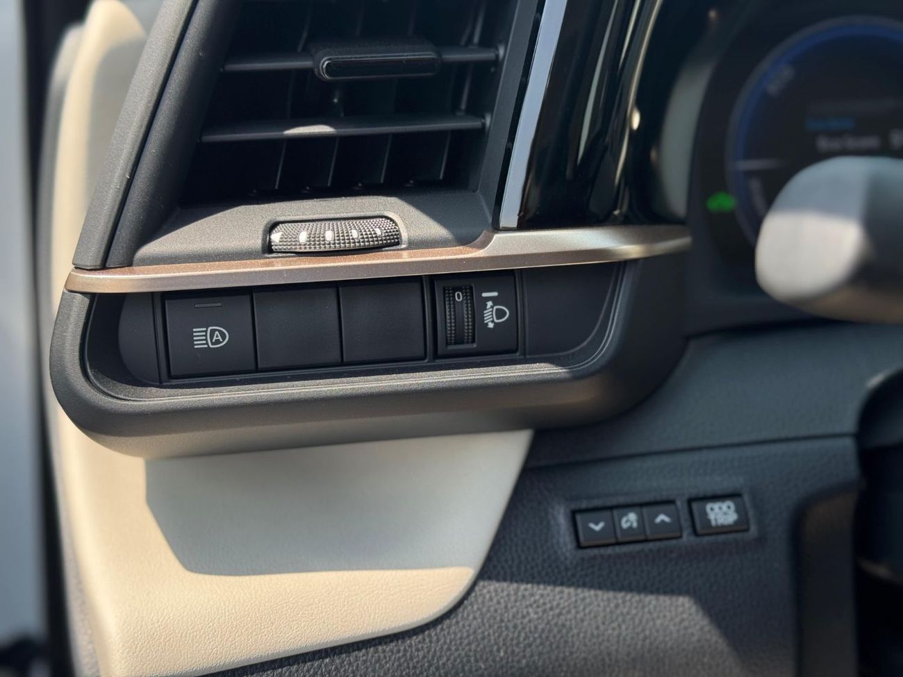 تويوتا كراون TOYOTA CROWN 2026 GCC 2.5L HEV