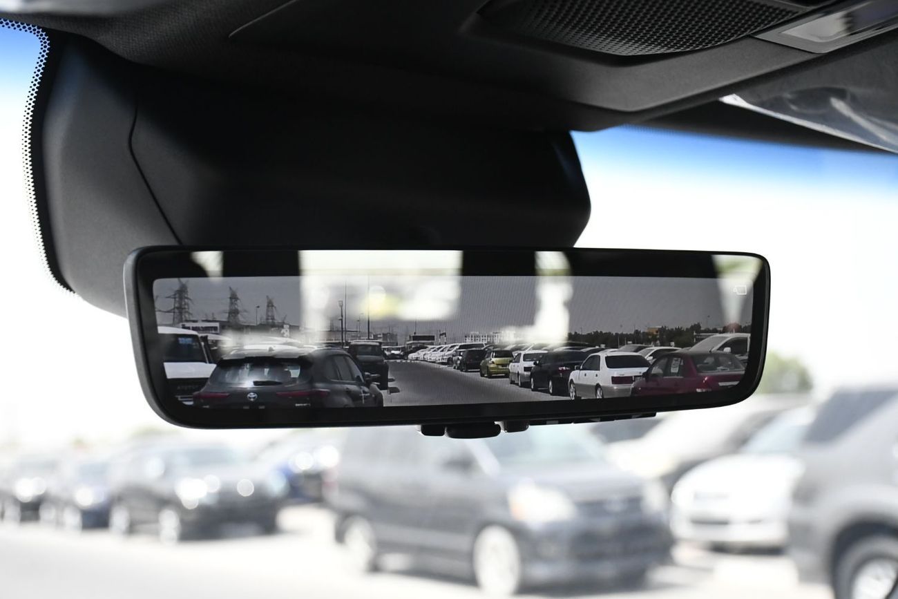 تويوتا برادو 2.4L Adventure  Petrol Full Option GCC (Ready Stock)