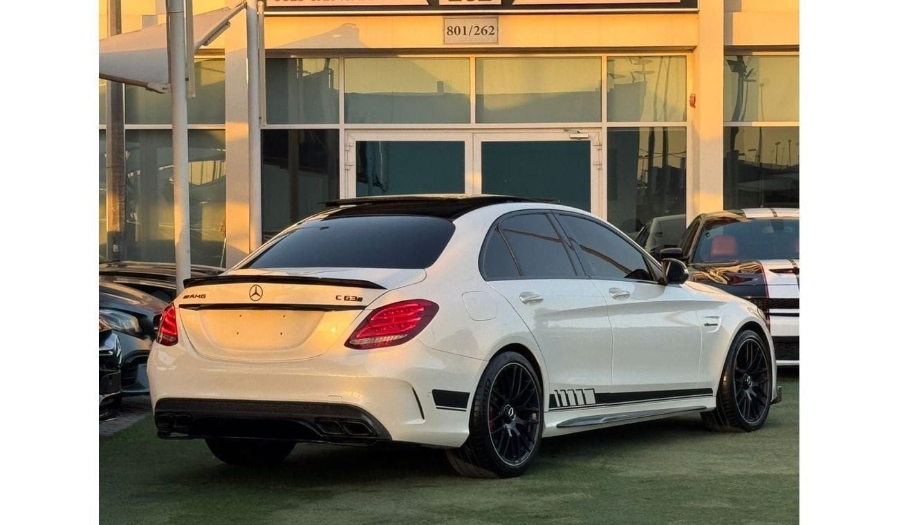 Mercedes-Benz C 63 AMG Std 4.0L Sedan