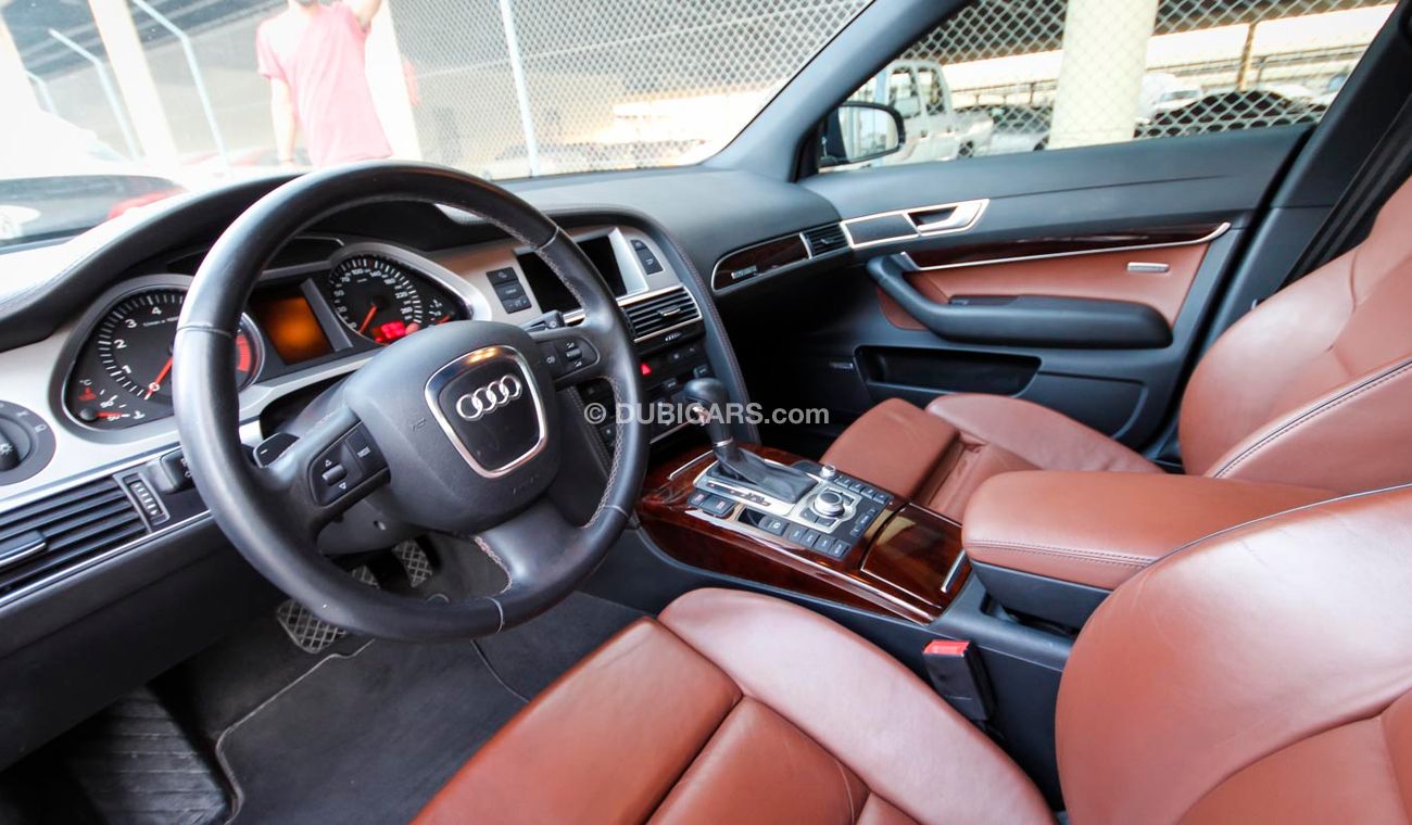 Audi A6 3.2 L Quattro