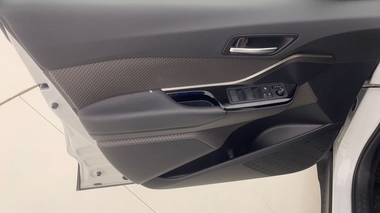 Toyota CHR VX 1.8L (100 HP) 2022 VX | AED 915/Month | 0 DP | 30 Day Return | Warranty | Service History