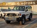 تويوتا لاند كروزر 70 LX LC76 / 2.8L MANUAL V4 DIESEL / DVD+CAMERA / PWR WINDOWS & LOCKS (CODE # 76DMS)