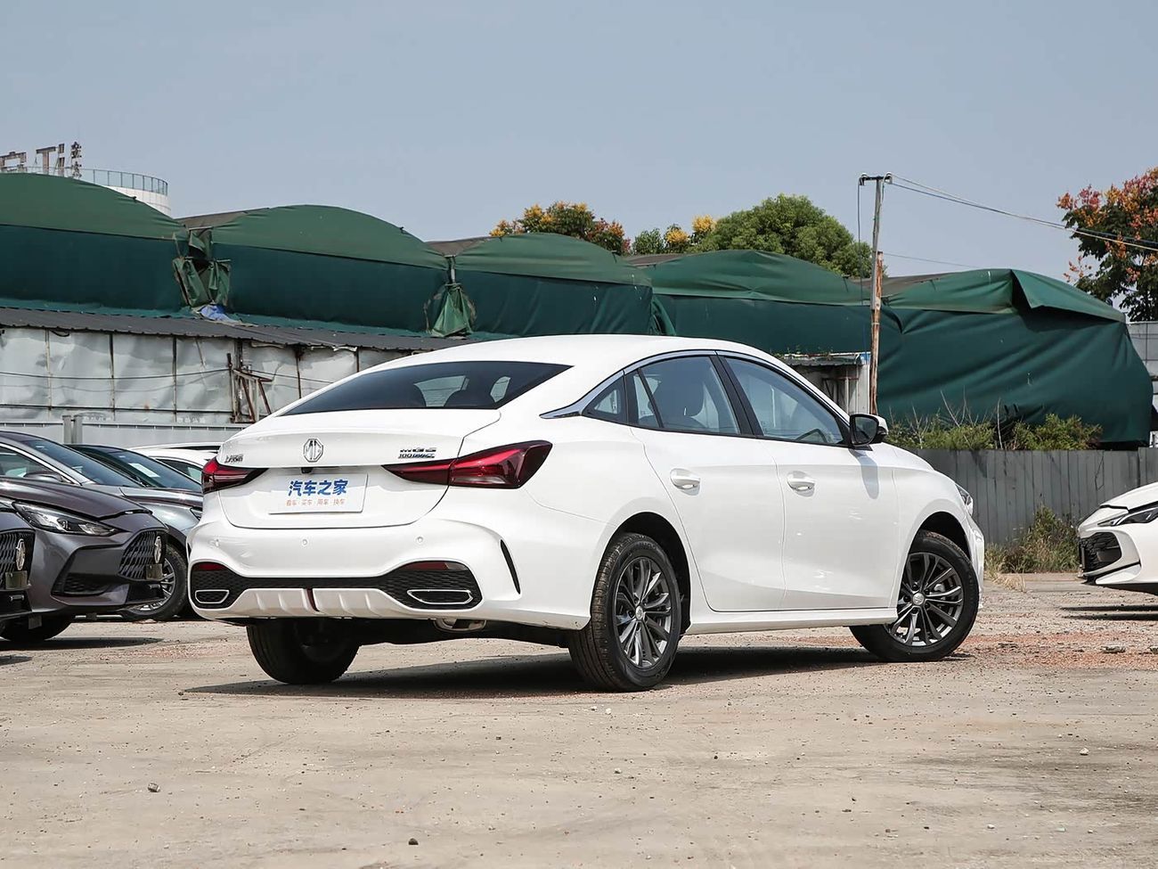 أم جي 5 MG5 2025 180DVVT Global Deluxe Edition - Automatic with Sunroof | Export price