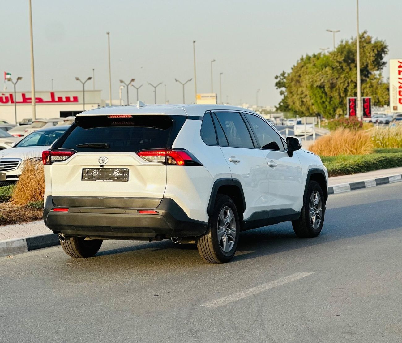 تويوتا راف ٤ 2.5L (2WD) EX