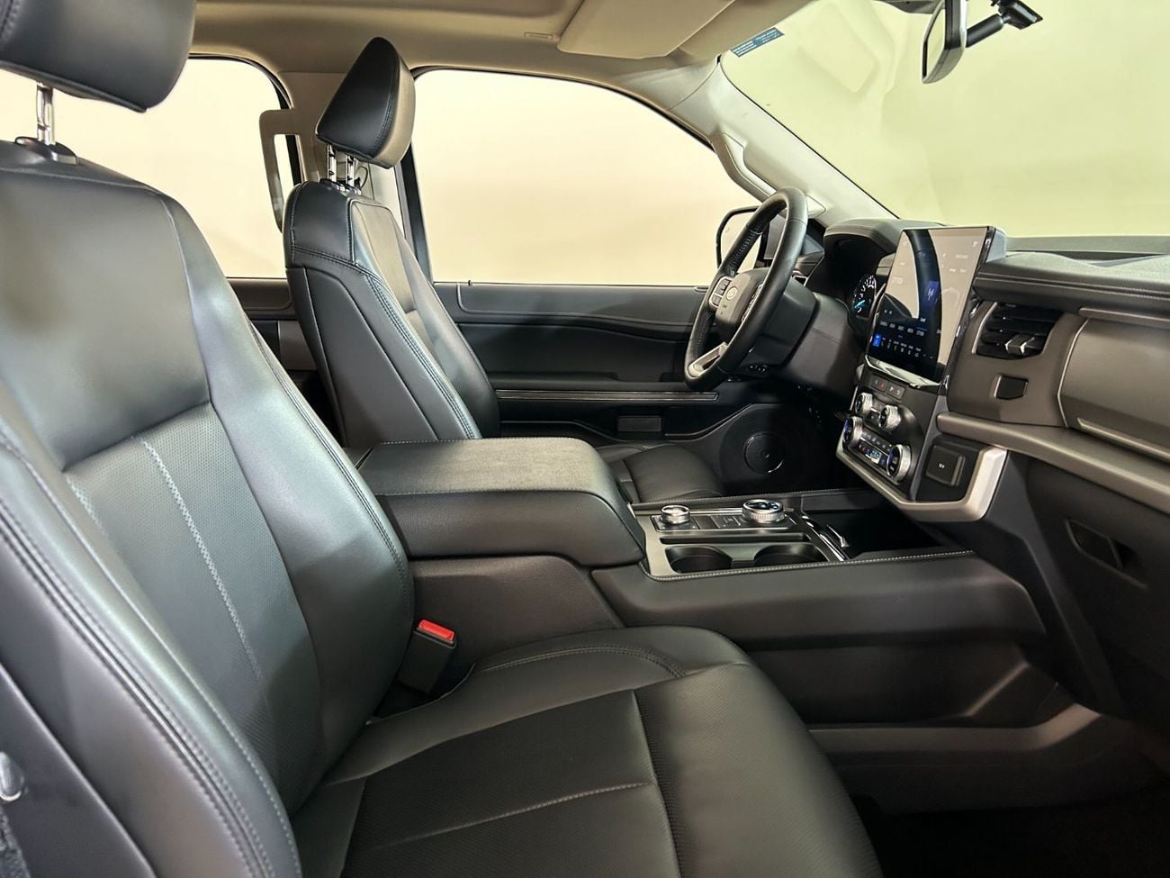 فورد إكسبيديشن XLT 3.5L (380 HP) 4WD