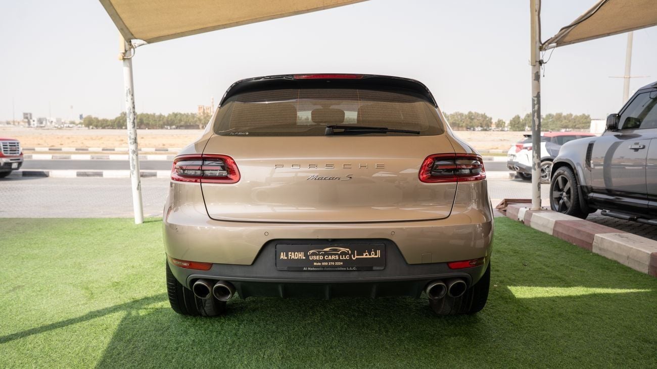 Porsche Macan