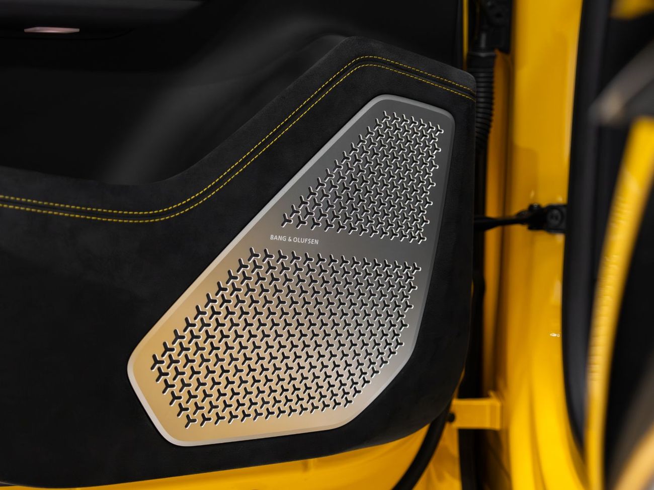 Lamborghini Urus S 4.0T V8 S | 2024 | Low Mileage | Full Option | No Accident