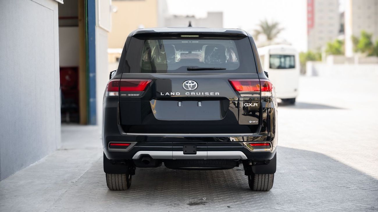 Toyota Land Cruiser TOYOTA LANDCRUISER 3.5 GXR MID HEV- 2026YM