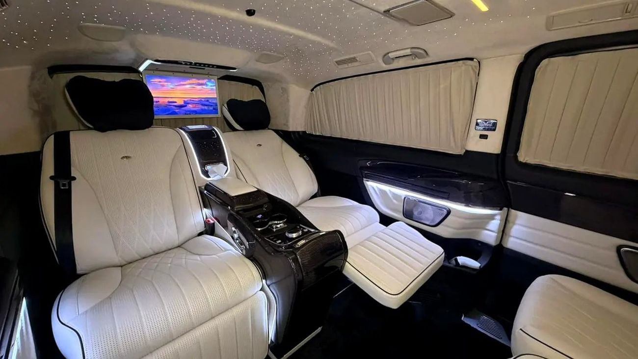 Mercedes-Benz V 300 ARRIVAL MODEL VIP MERCEDES GCC V300 with ADDITIONAL REAR AC - 2 Years Warranty by VLINE