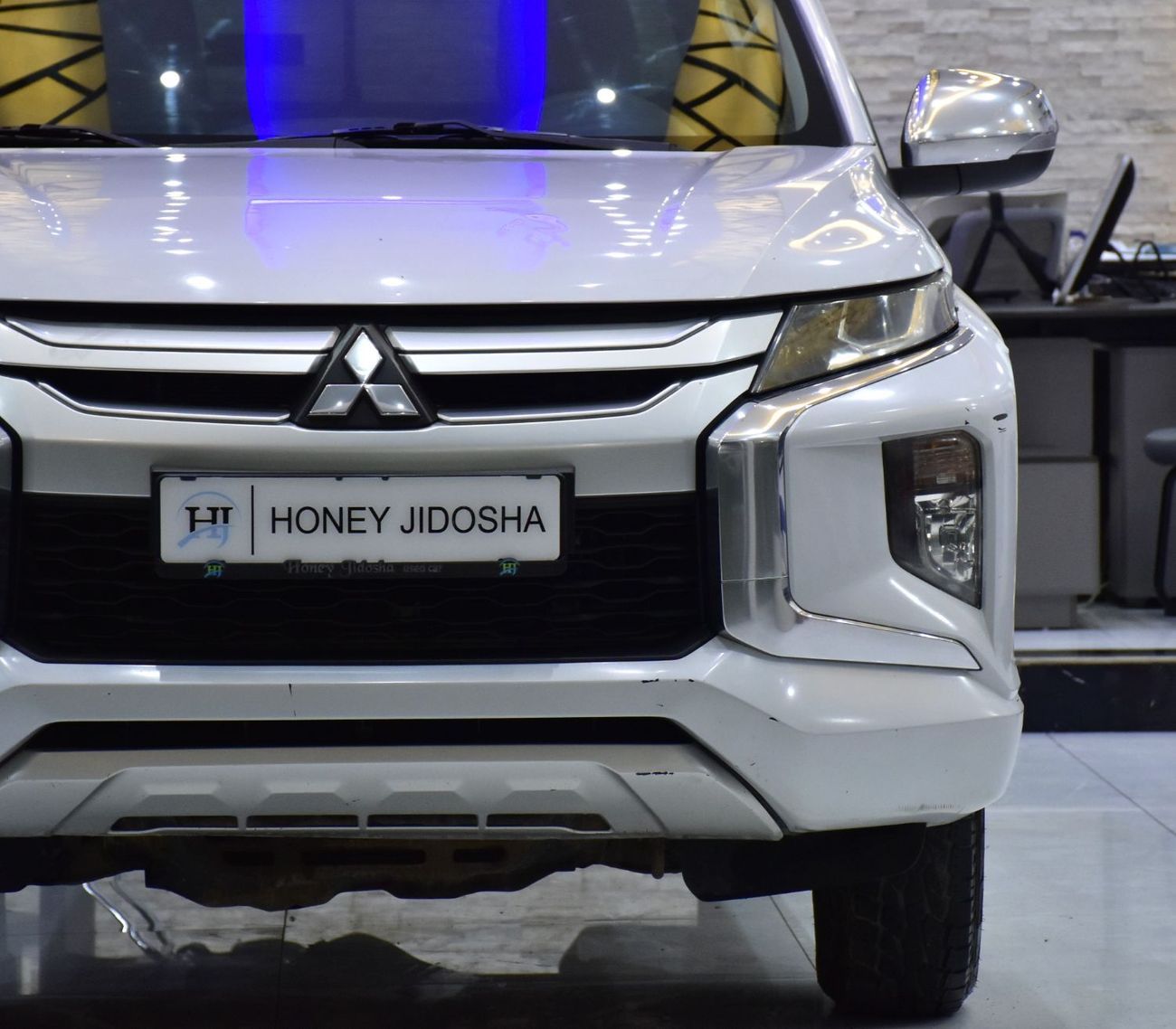 ميتسوبيشي L200 EXCELLENT DEAL for our Mitsubishi L200 4x4 ( 2020 Model ) in White Color GCC Specs