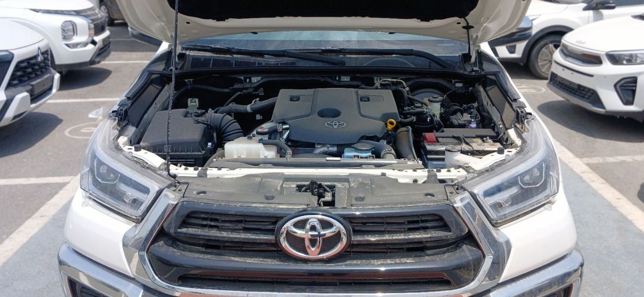 تويوتا هيلوكس 2.4L Diesel Manual 4X4 2026YM