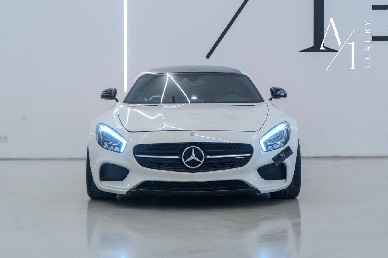 Mercedes-Benz AMG GT S 2015 Mercedes AMG GTS, V8 Biturbo, Excellent Condition, GCC Spec