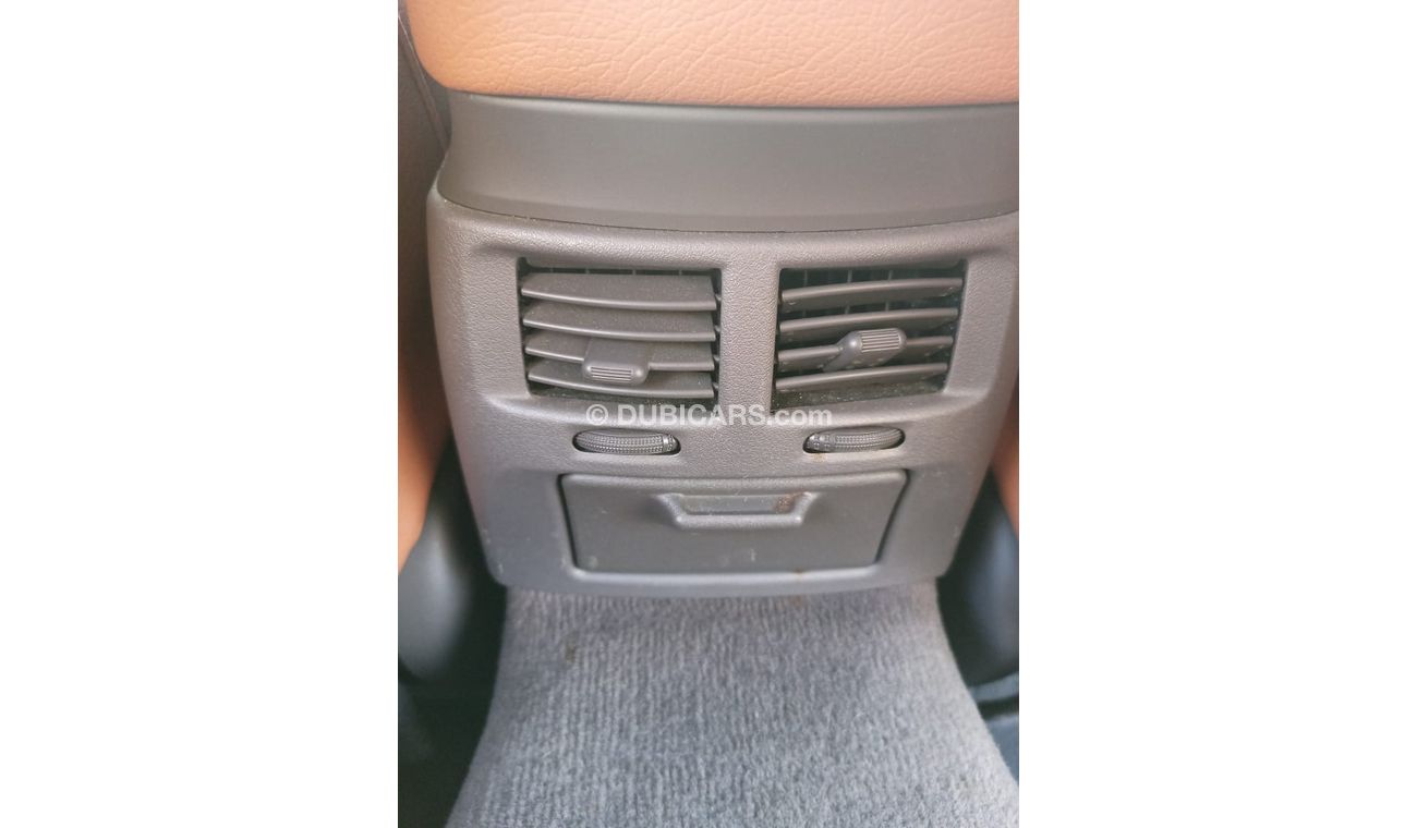 لكزس IS 250 موديل 2010 فتحة جلد مثبت سرعة تحكم رنجات حساسات جناح خلفى شاشة اندرويد خشب كرسى بحالة ممتازة