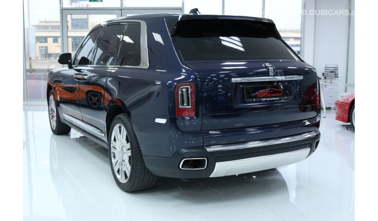 Rolls-Royce Cullinan Gcc Car 5 seat formation , Great colour Combination