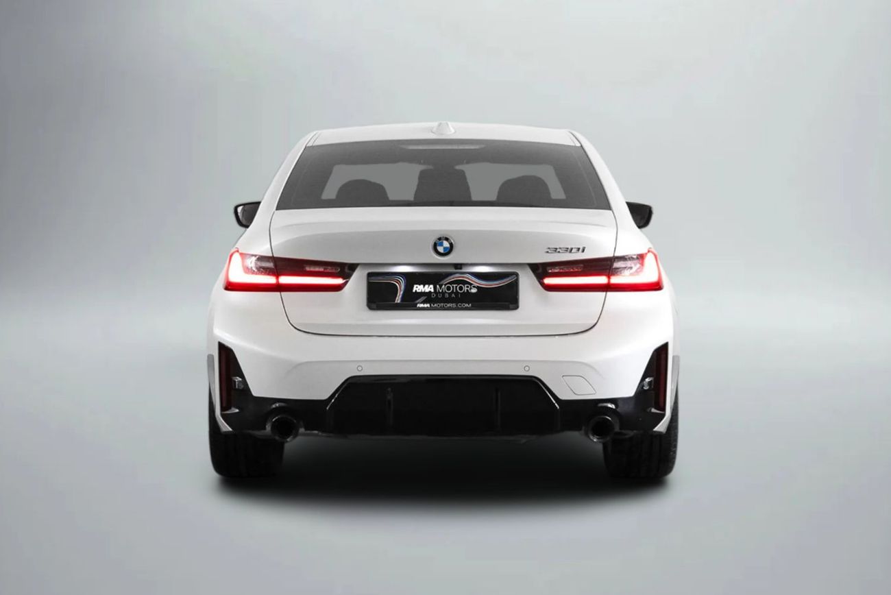 BMW 330i