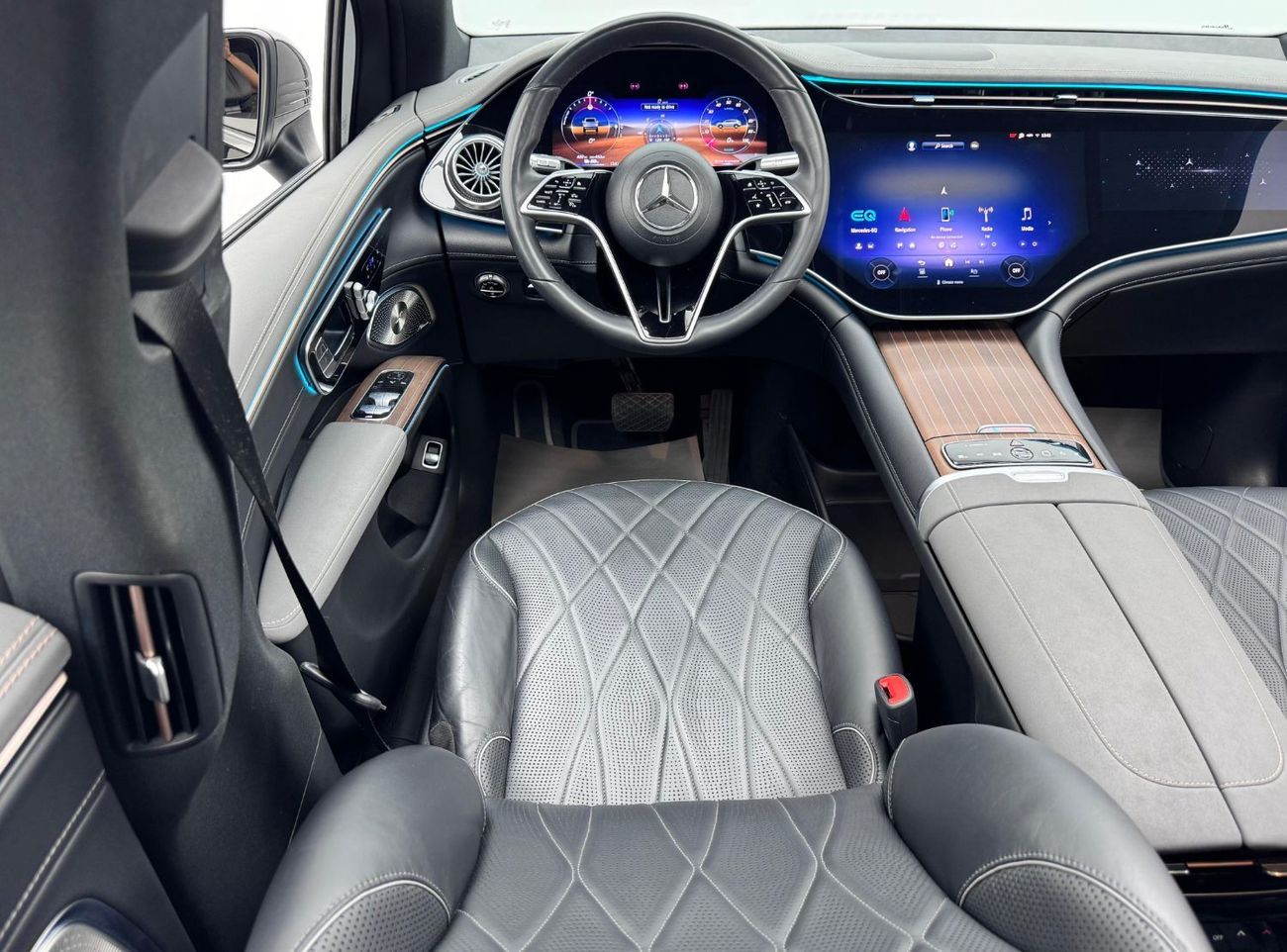 Mercedes-Benz EQS 580 2023 Mercedes-Benz EQS 580 4matc, Warranty, Excellent Condition, Low Km