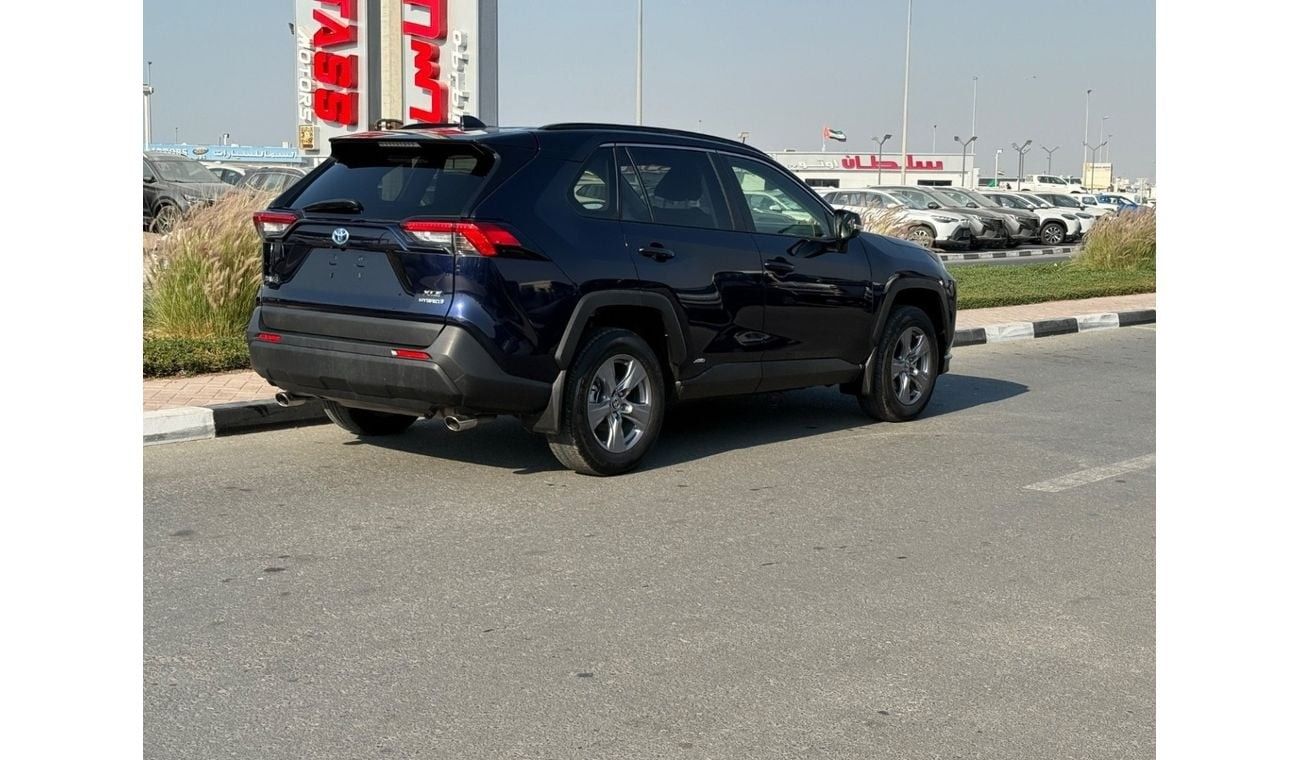 Toyota RAV4 RAV4 Xle Hybrid 4x4 2023