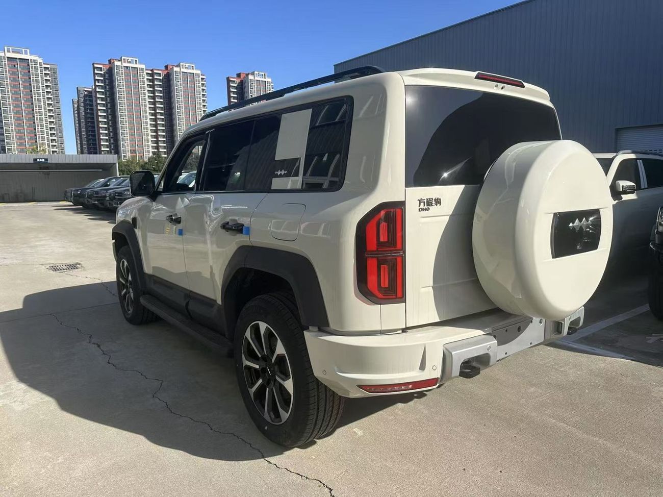 بي واي دي ليوبارد 5 EXPORT PRICE