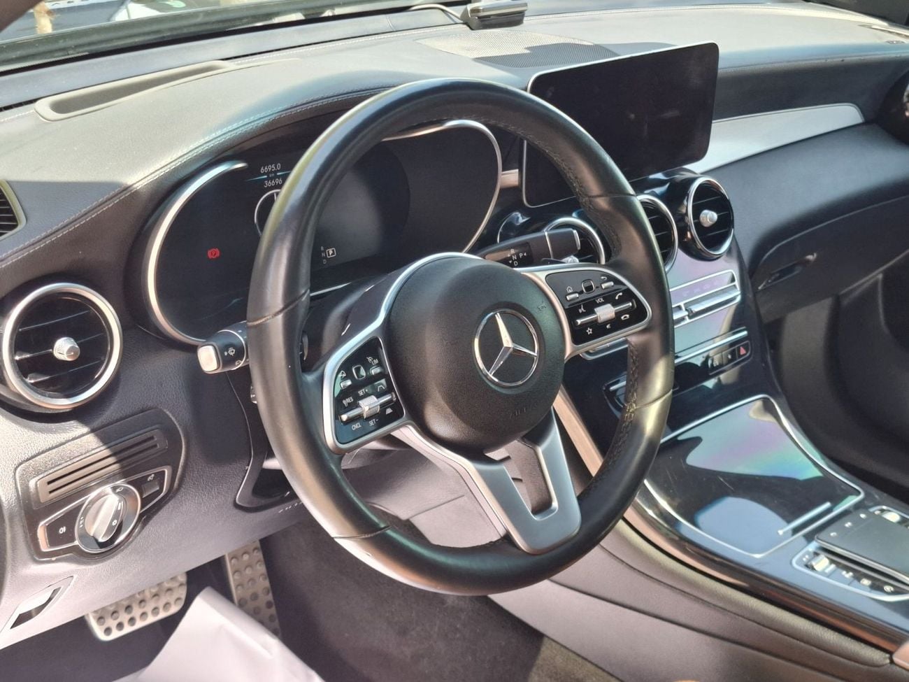 مرسيدس بنز GLC 300 مرسيدس glc200 كوب 2022