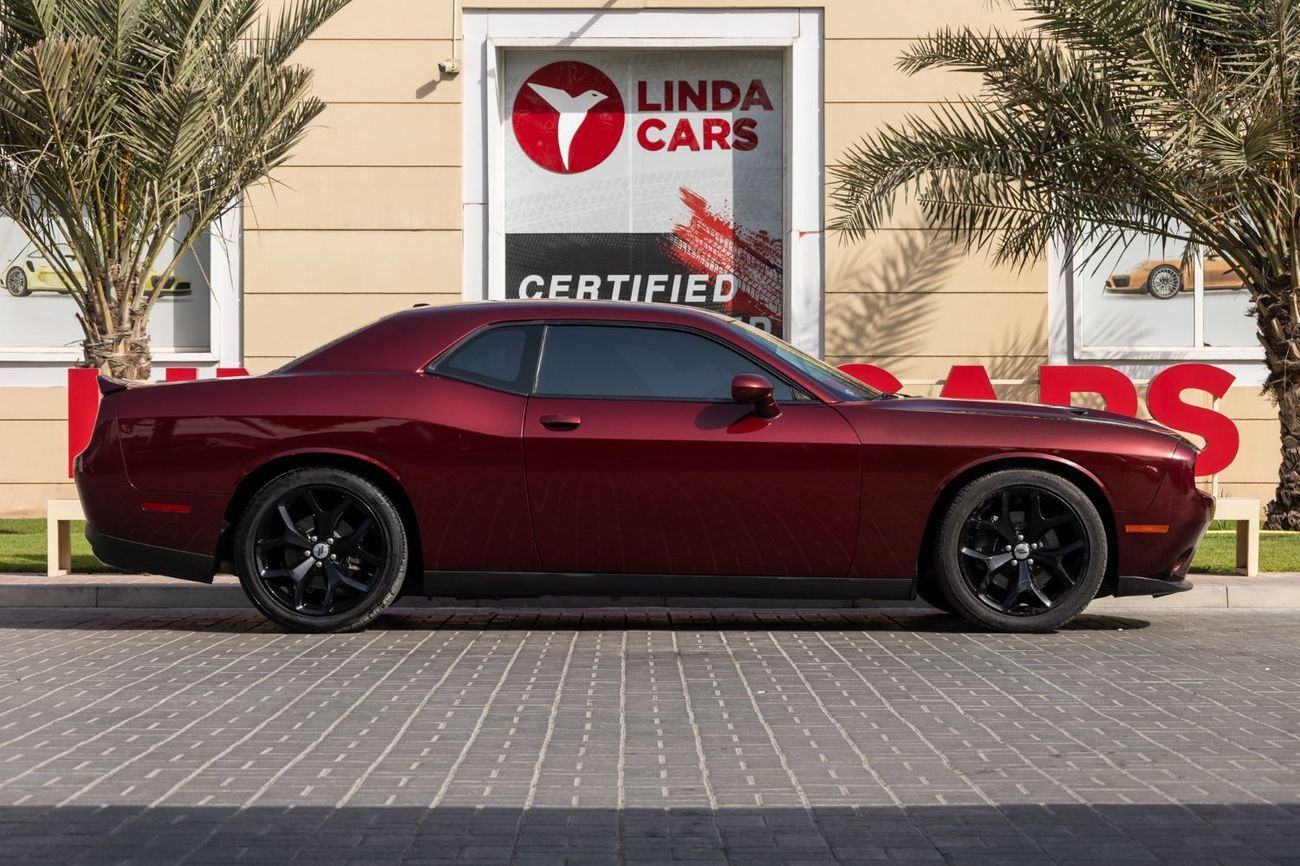 Dodge Challenger SXT Plus 3.6L