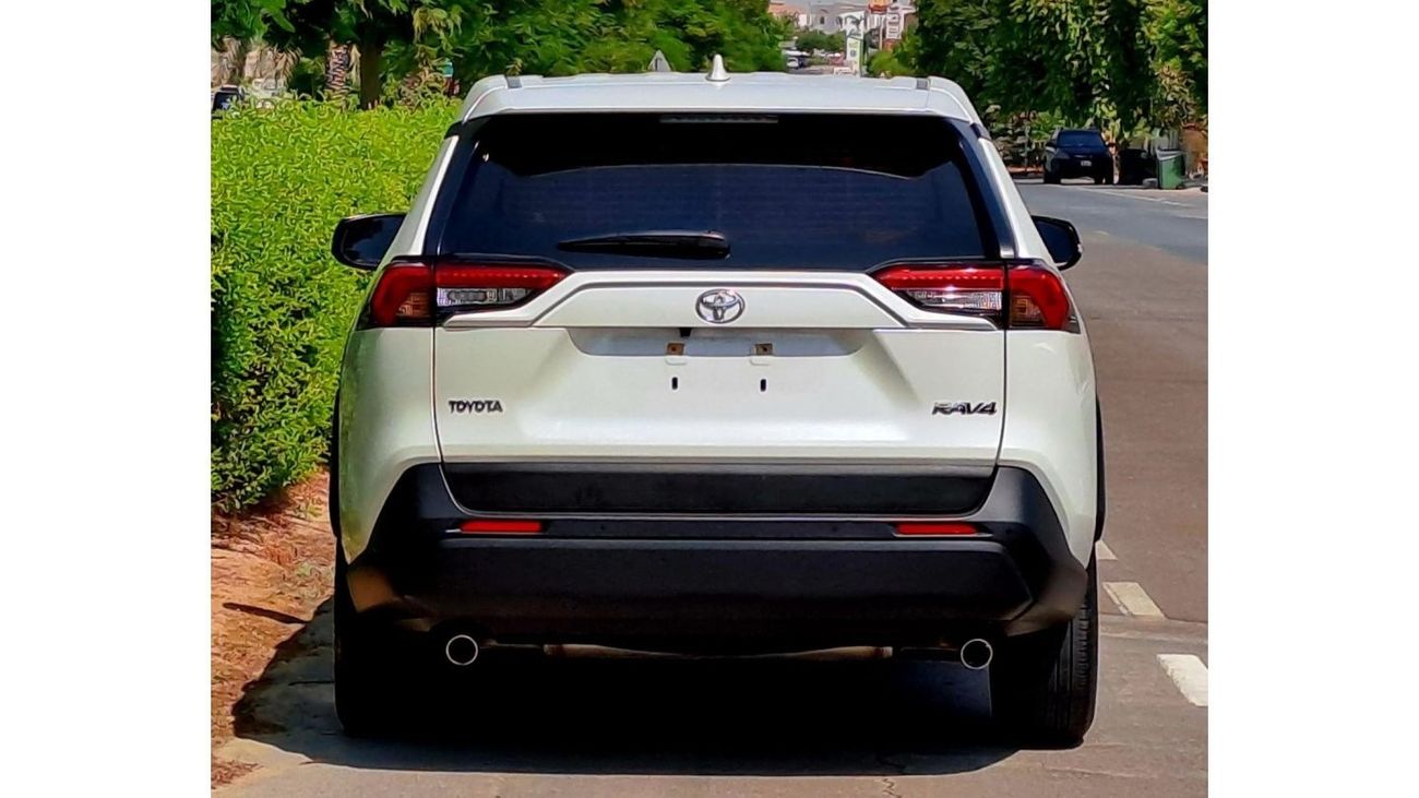 Toyota RAV4 EX 2022 2.5L GCC (1390/-MONTHLY)
