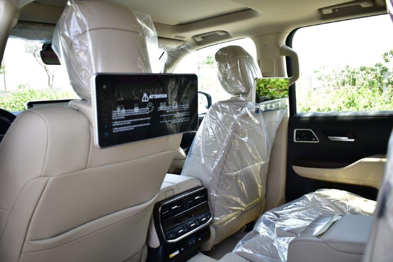 Toyota Land Cruiser VXR 4.0L VXR+ V6 4.0L PETROL AUTOMATIC