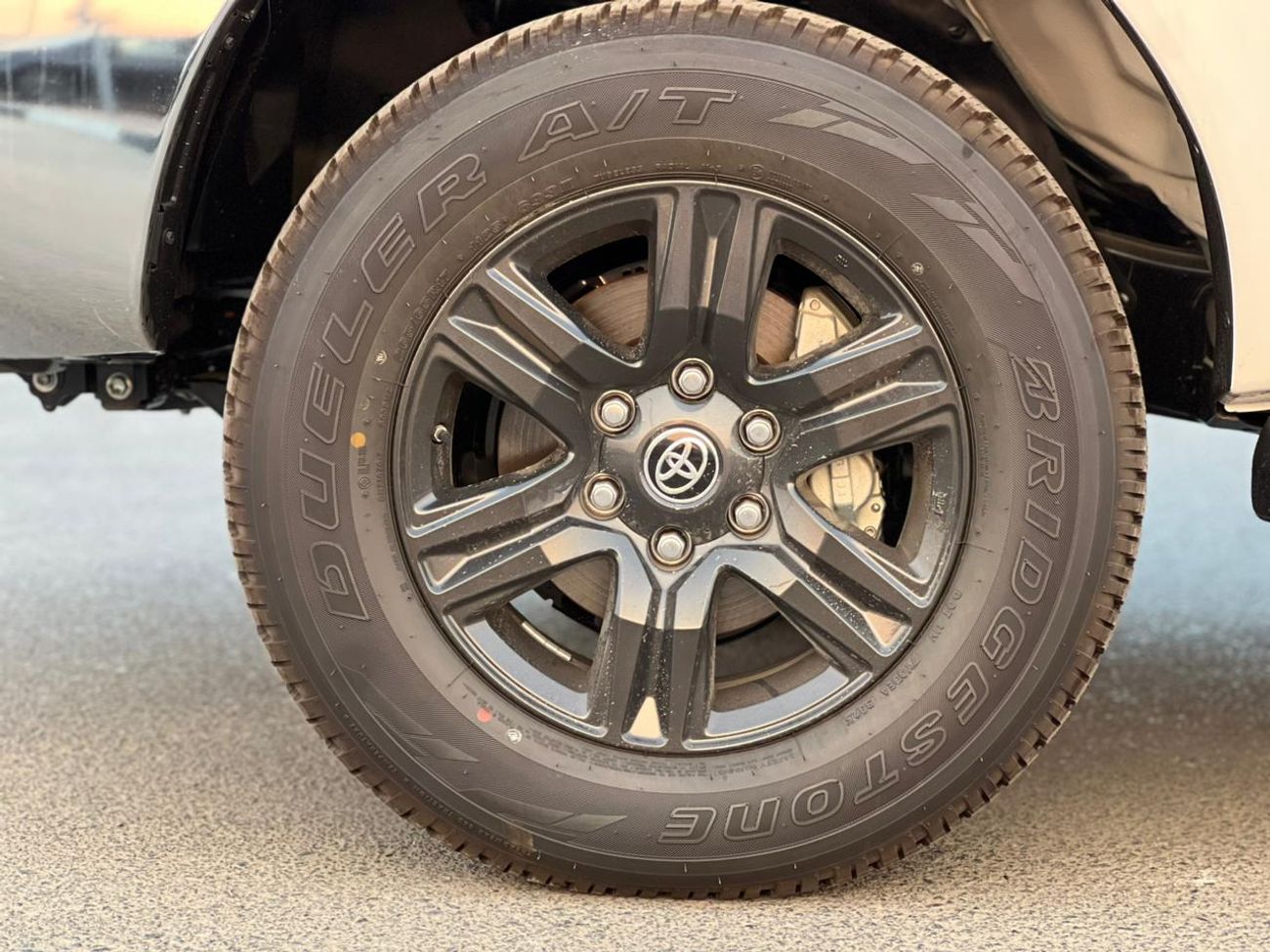 تويوتا هيلوكس EXPORT ONLY - Toyota Hilux 4x4 2.7L DC