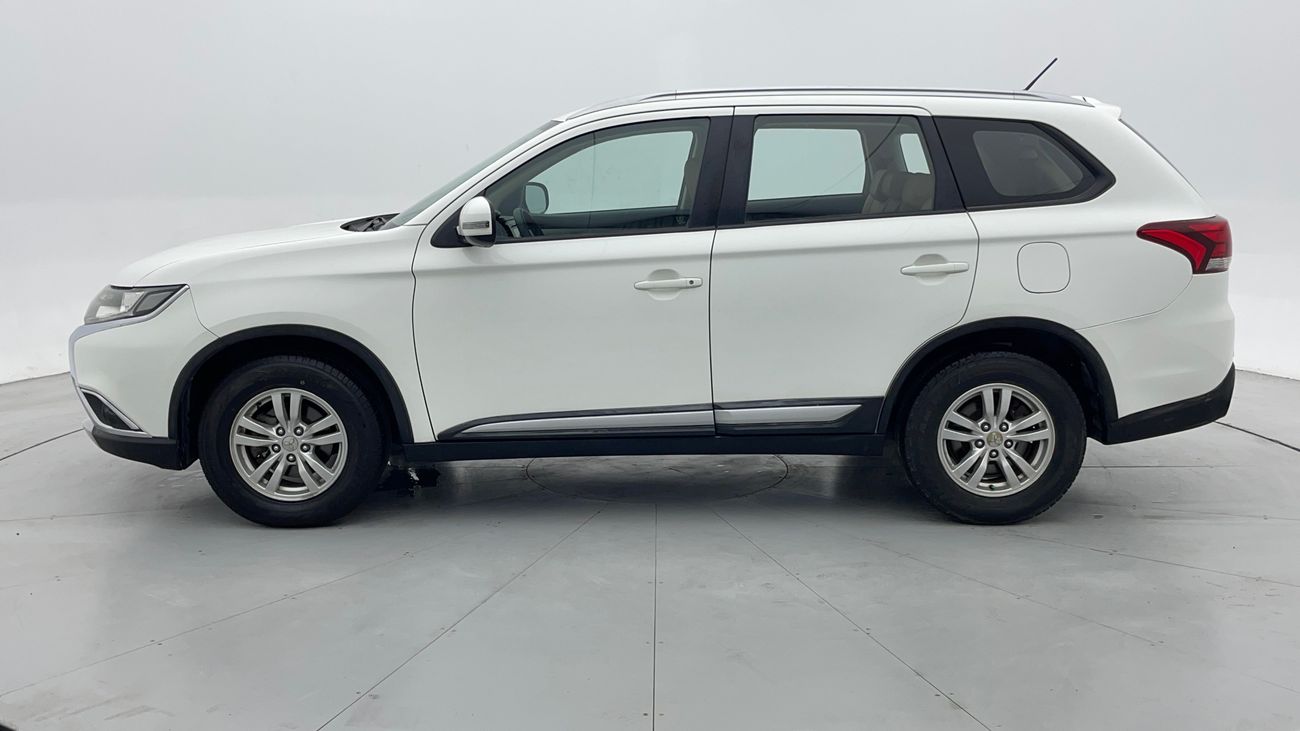 ميتسوبيشي آوتلاندر GLX BASIC 2.4 | بدون دفعة مقدمة | اختبار قيادة مجاني للمنزل