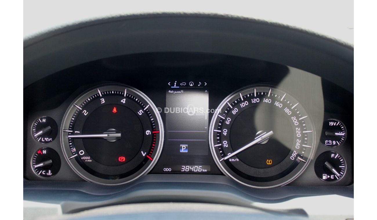 تويوتا لاند كروزر (2019) VXR V8 5.7, GCC, UNDER WARRANTY FROM LOCAL DEALER