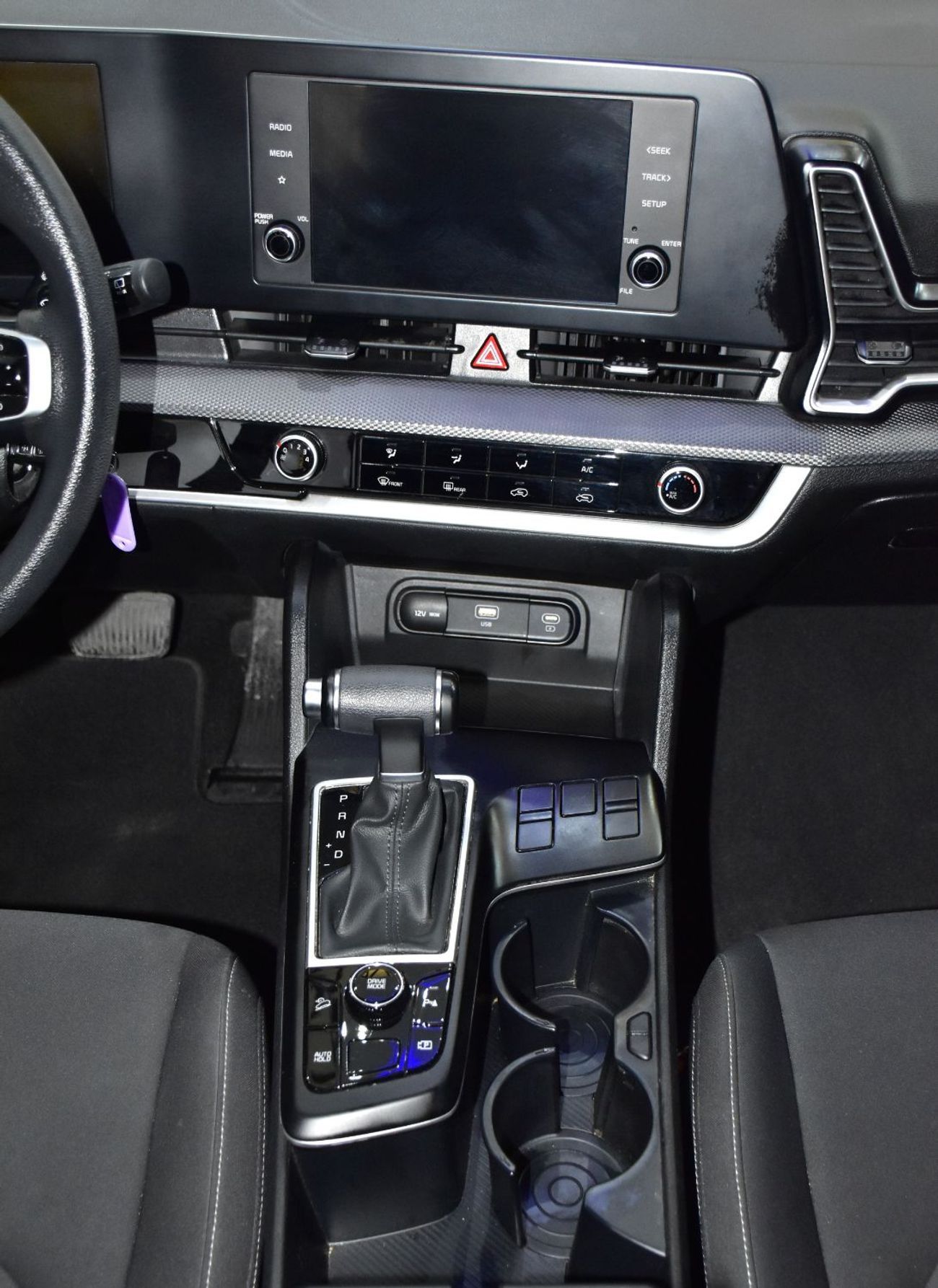 كيا سبورتيج EXCELLENT DEAL for our KIA Sportage ( 2023 Model ) in Silver Color GCC Specs