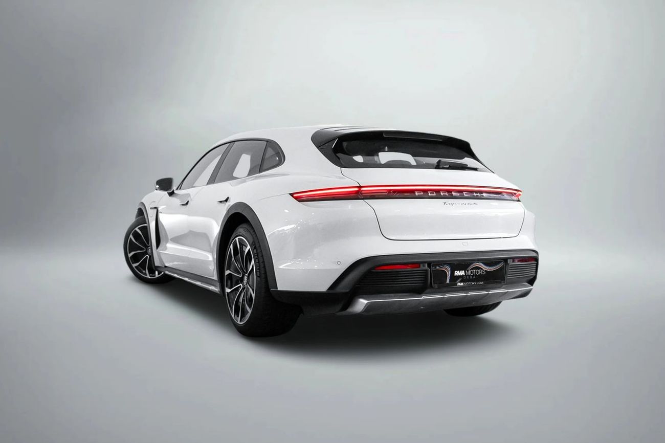Porsche Taycan Turbo Cross Turismo