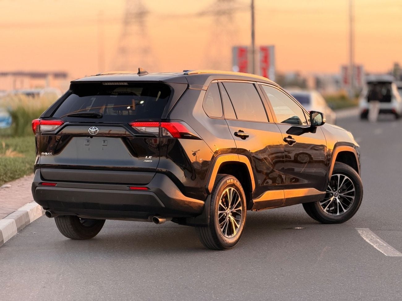 تويوتا راف ٤ RAV4 2.5L sunroof, leather seats, push start 2021
