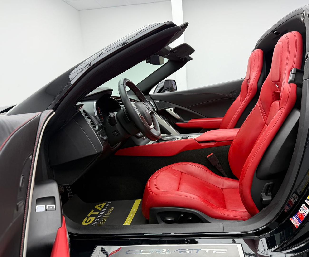 شيفروليه كورفت Stingray 6.2L 2015 Chevrolet Corvette Stingray, Full Service History, Fully Loaded, Excellent Condit