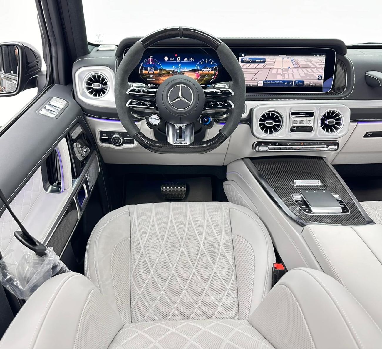 Mercedes-Benz G 63 AMG 2025 Mercedes-Benz G63 AMG Manufaktur Double Night Package, May/2027 Mercedes Warranty, GCC