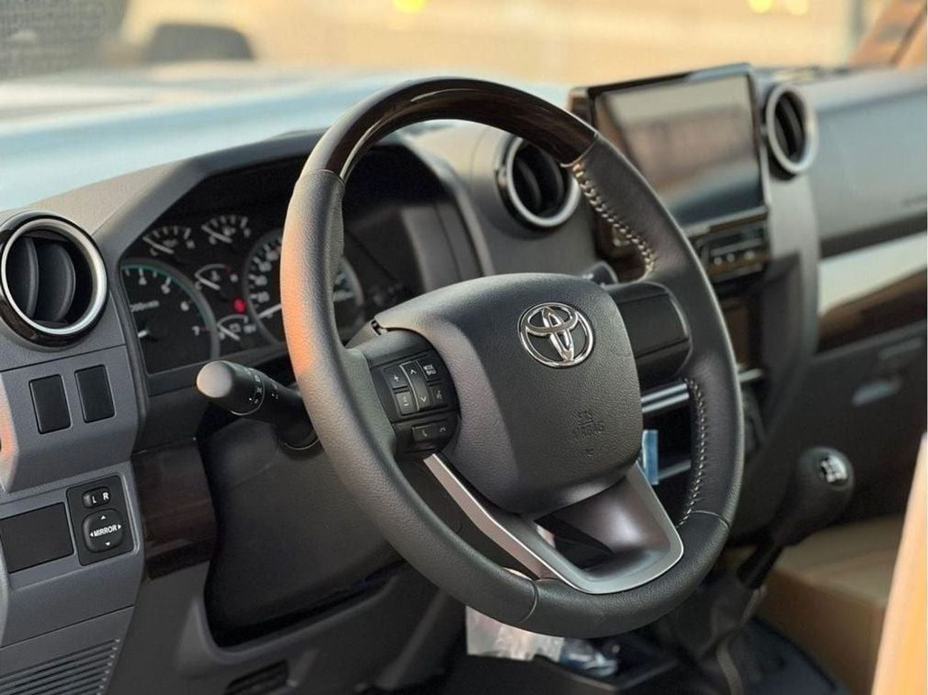 Toyota Land Cruiser 70 toyota land cruiserr 76 5door 4.0 2025