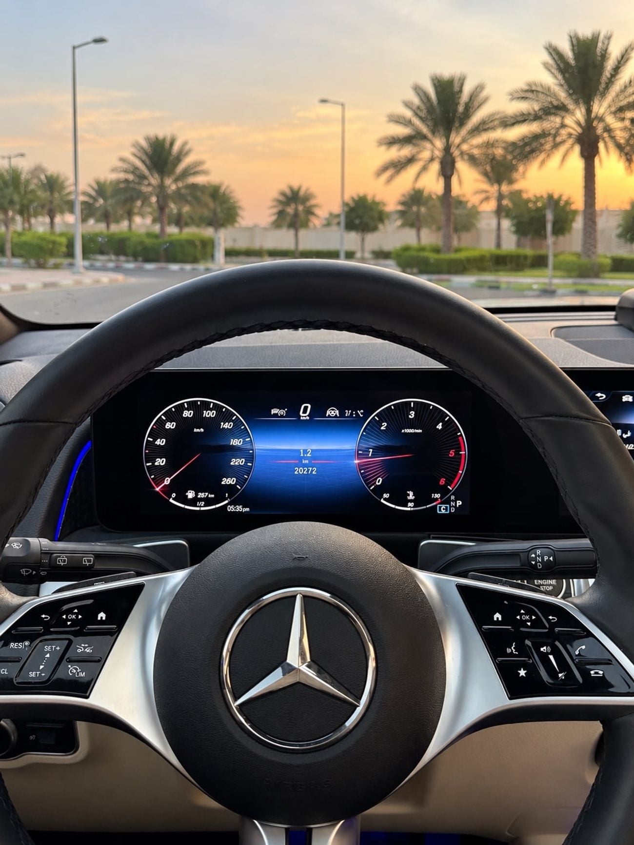 Mercedes Benz GLB200