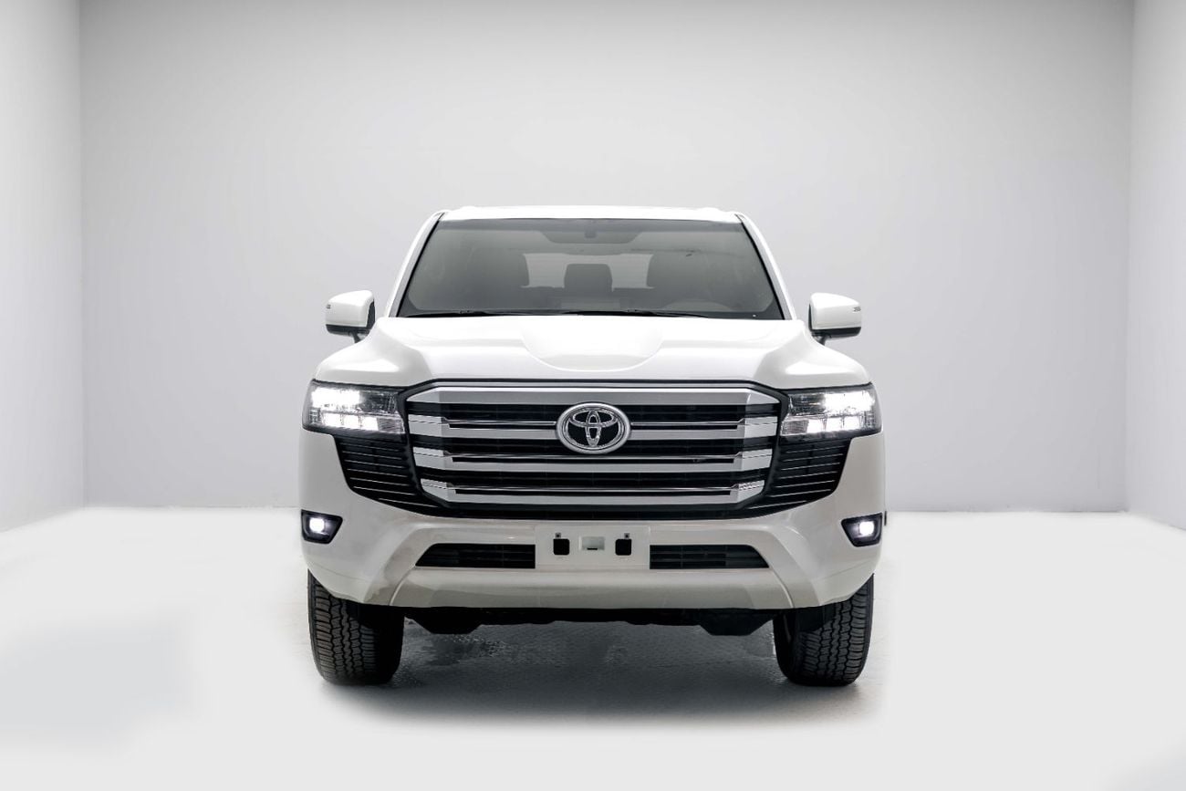 تويوتا لاند كروزر GXR Standard 3.5L - White Pearl Inside Black | Export Only