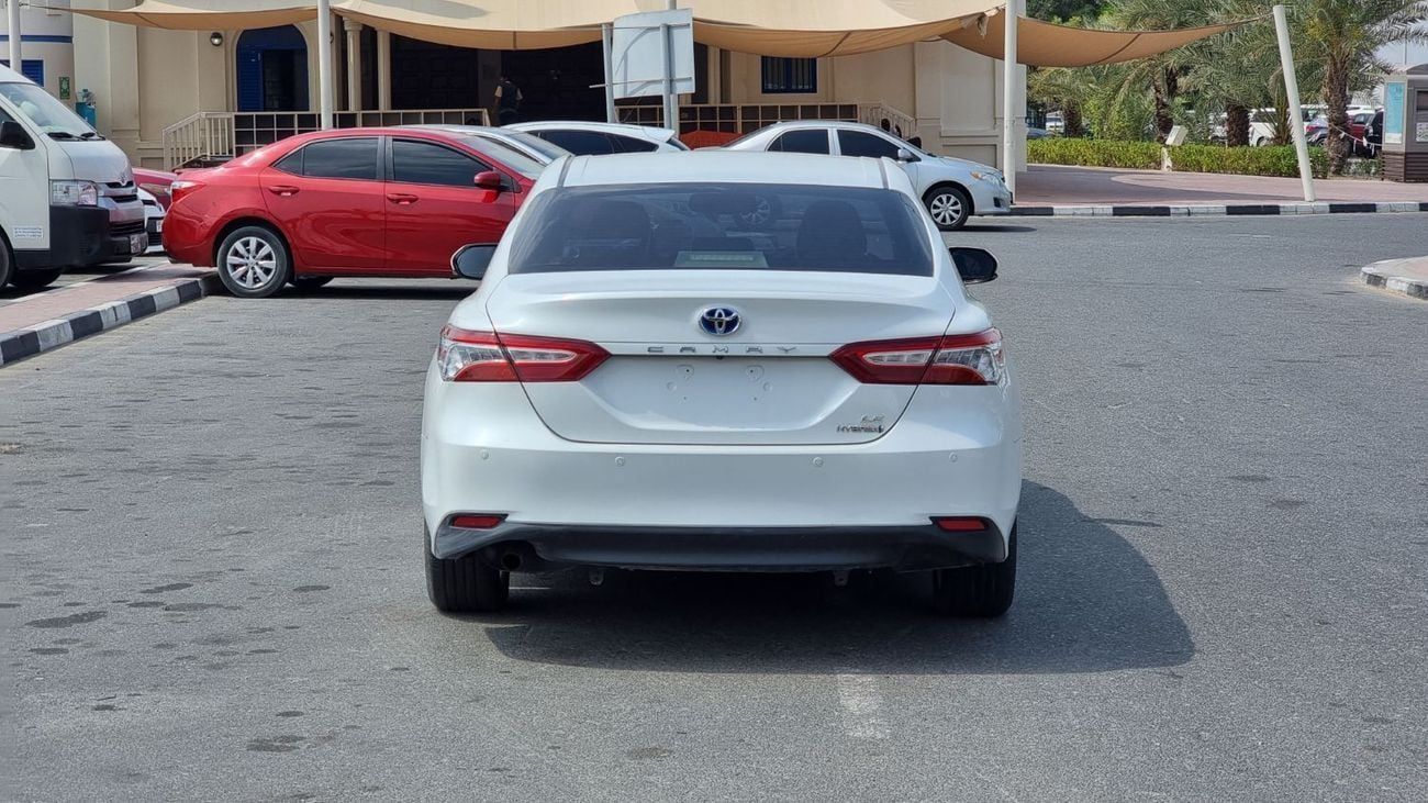 Toyota Camry GLE HEV LE Hybrid 2.5L