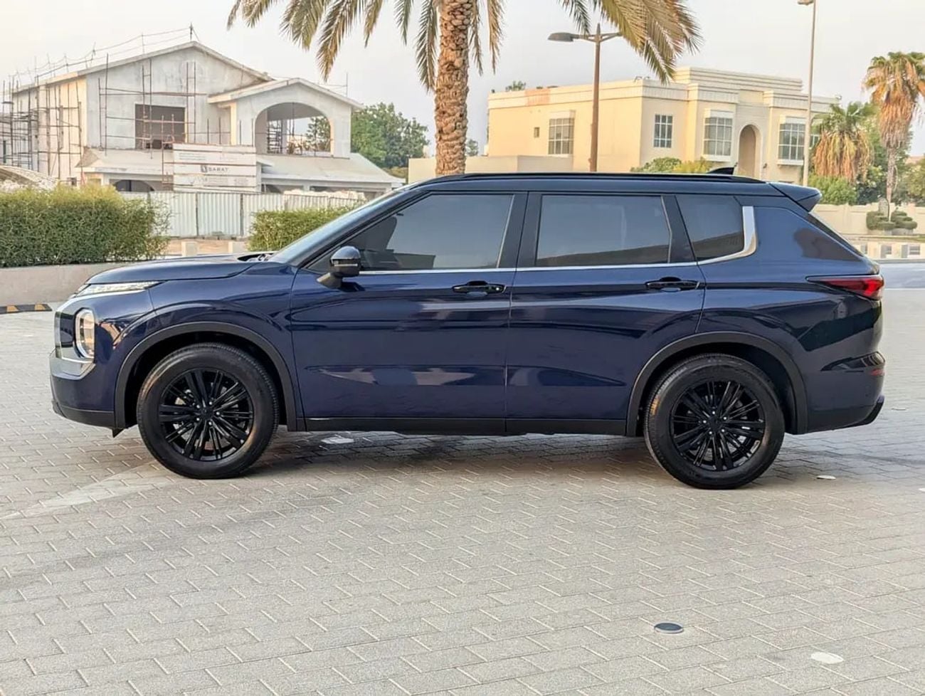 Mitsubishi Outlander PREMIUM 2024 GCC Specs Exterior and Interior Excellent Condition