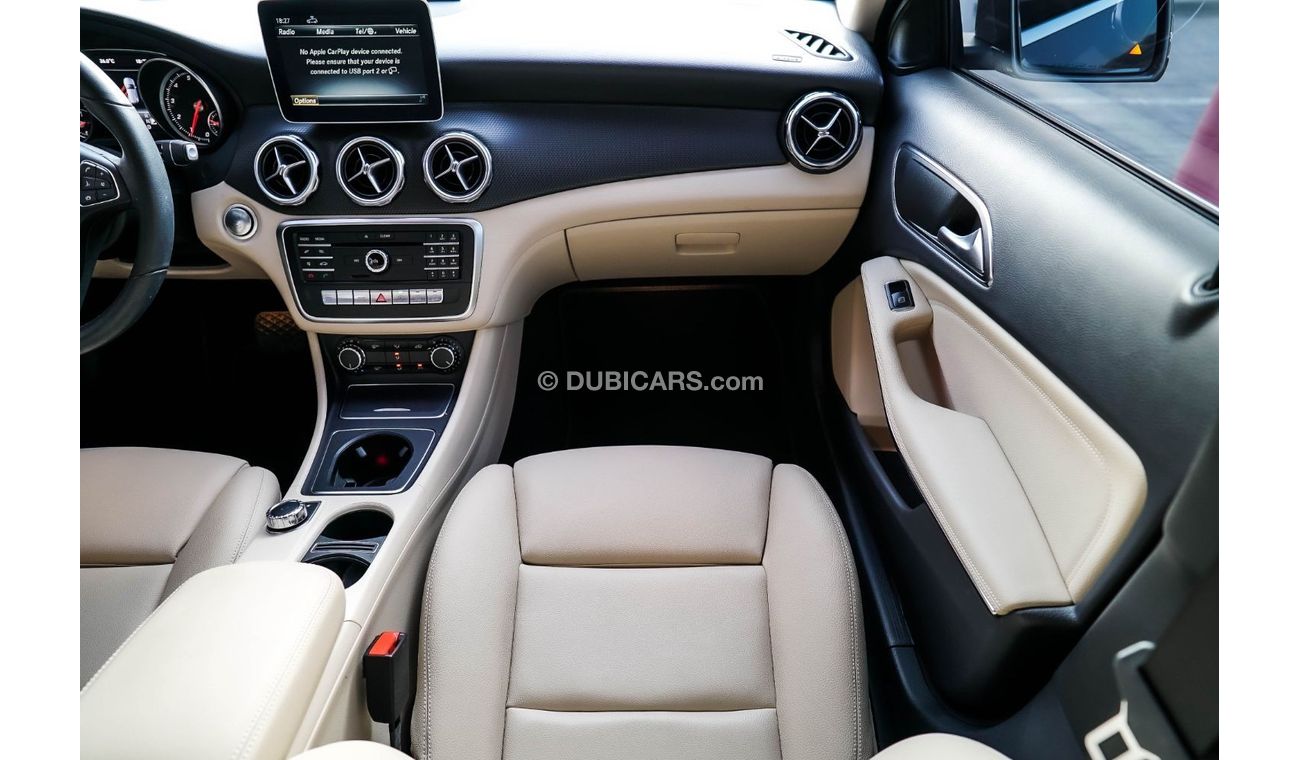 مرسيدس بنز GLA 220 Mercedes-Benz GLA 220 Std