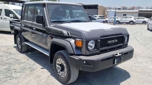 Toyota Land Cruiser Pick Up 4.0L V6 . 24-valve DOHC . VVT-i . DOHC. 16V . 5 Seater . 4 Door . Automatic . Four Wheel Drive