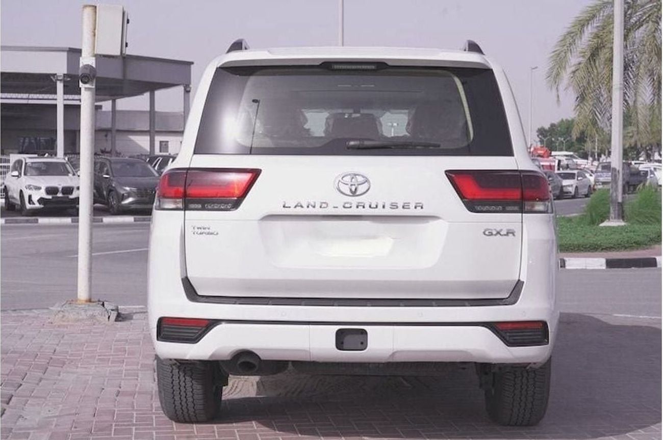 تويوتا لاند كروزر Toyota landcrusier GXR 3.5L petrol Twin turbo
