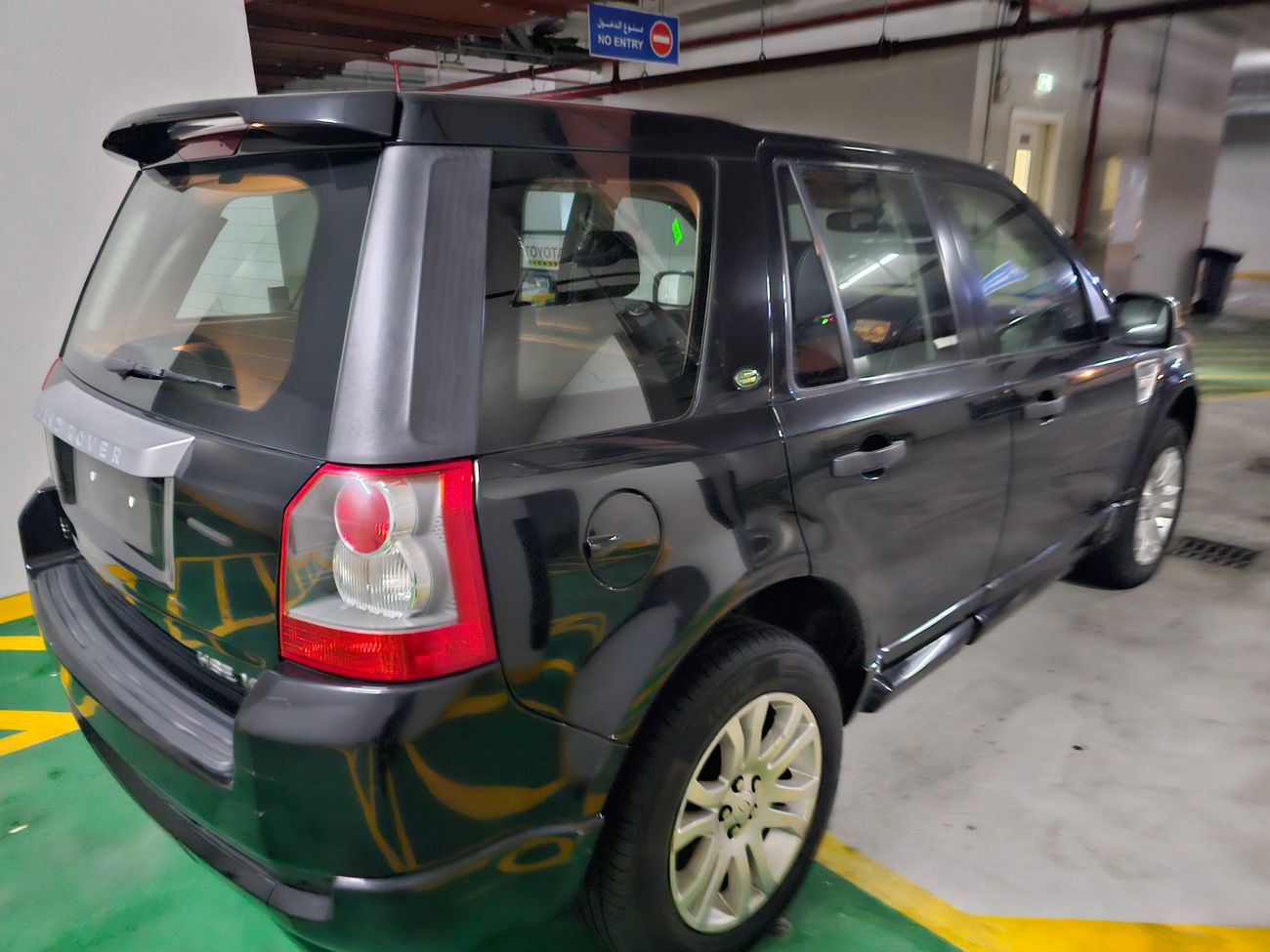 Land Rover LR2 HSE i6