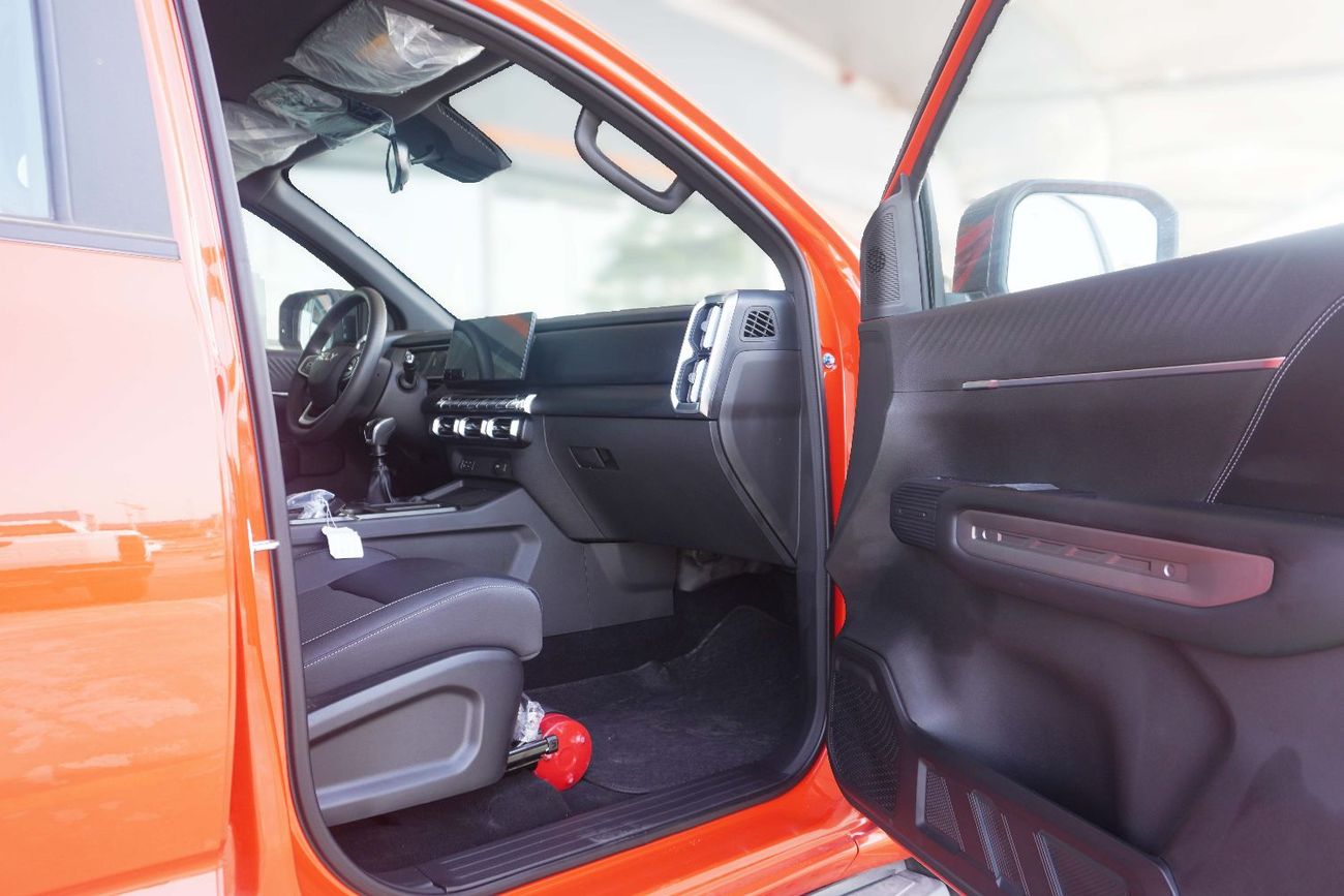 Rely R8 COMFORT 4x4 2.4L M/T 2026 MODEL
