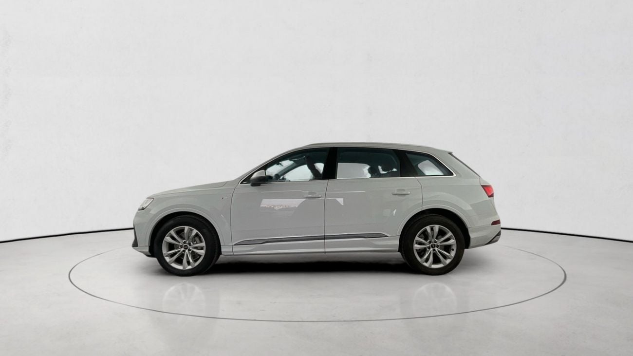 أودي Q7 55 TFSI quattro S-Line | upto AED 20,000 Ramadan Discount | شامل الضمان | 0 ﺪﻔﻋﺓ ﺃﻮﻟﻯ