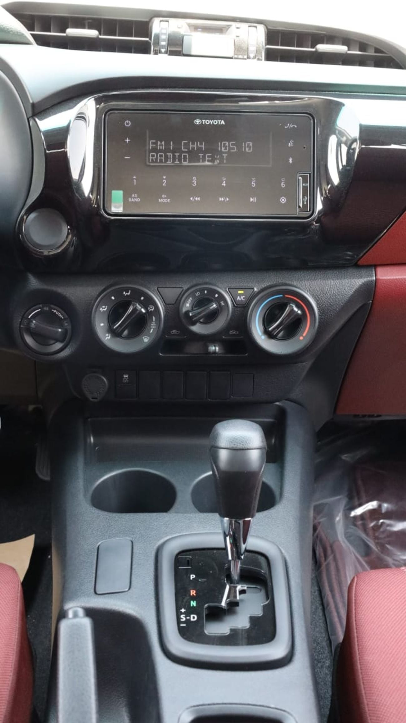 تويوتا هيلوكس SGLX DLX 2.4L