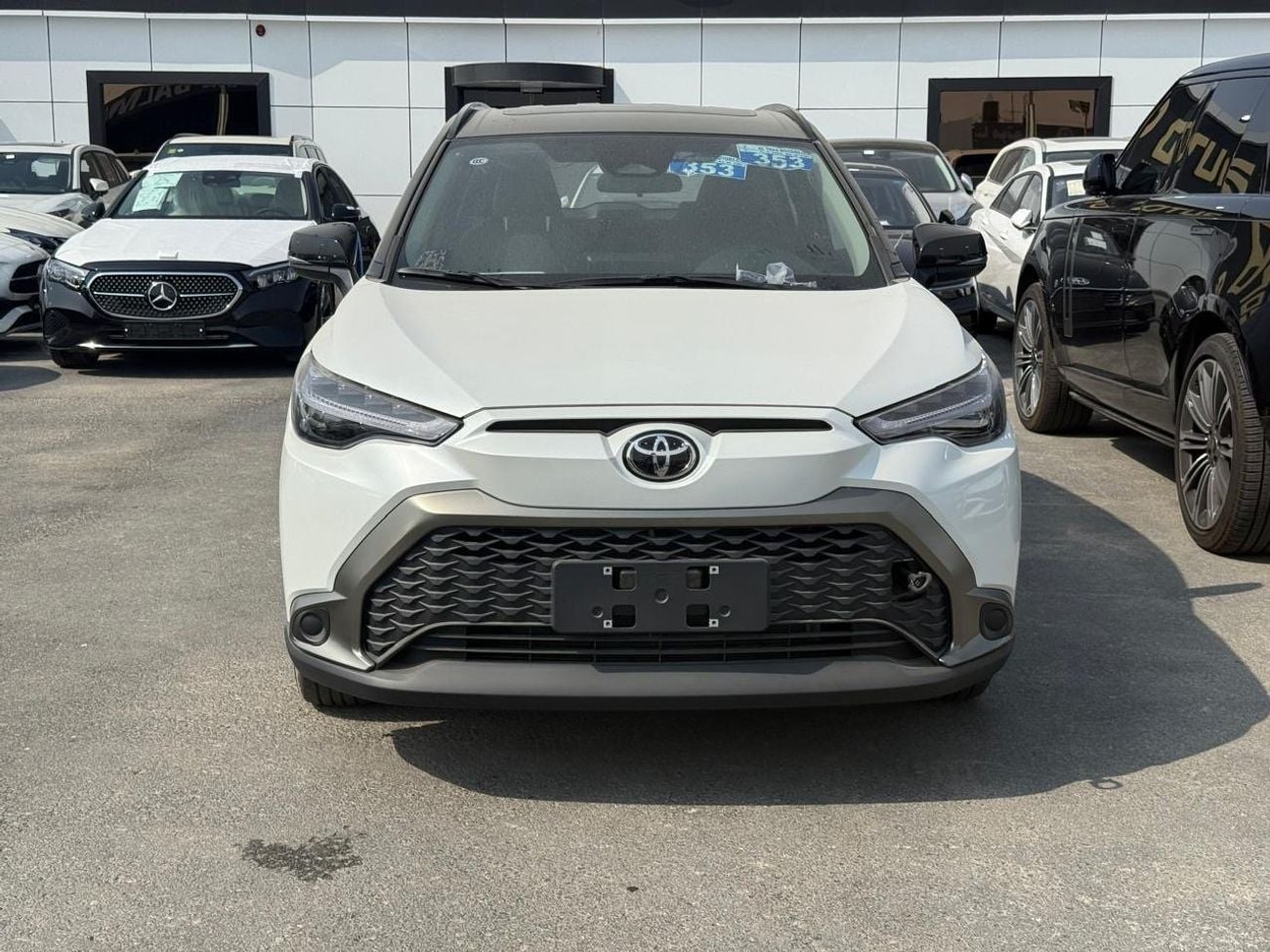 Toyota RAV4 LUXURY HEV (NON GCC)